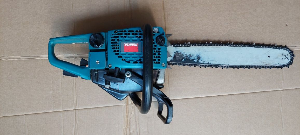 Motoserra DCS 520 MAKITA