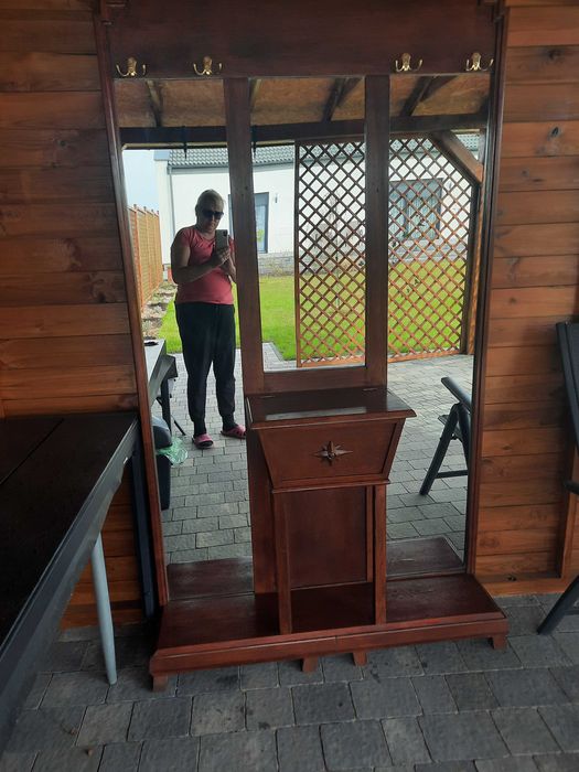 Szafka do przedpokoju z lustrami