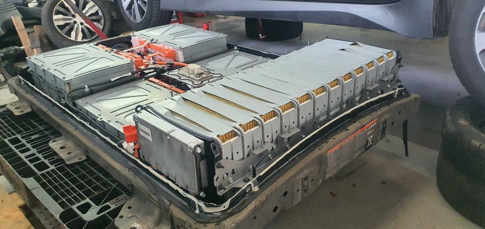 Reparação baterias Nissan leaf P0AA6
