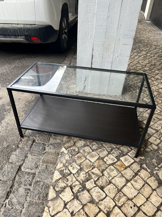 Mesa de centro metálica preta ikea