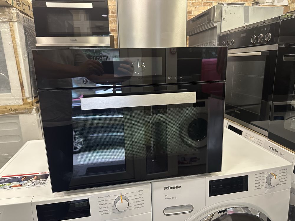 Духова шафа - пароварка Miele DGC 6800(Німеччина) меню. Автопрограми