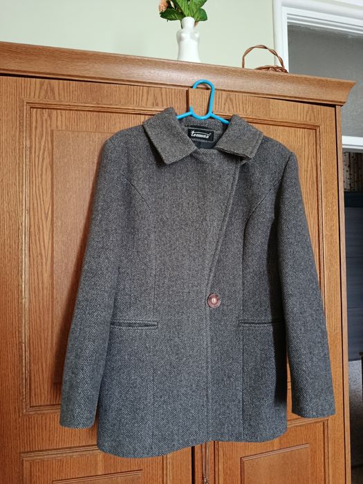 Komplet żakiet i spódnica.rozm.L.