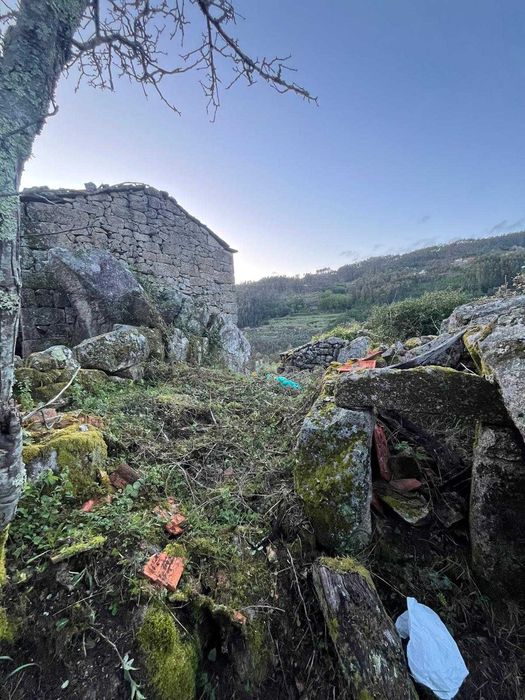 Casa em granito para restauro