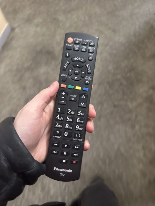 Panasonic Smart TV Full HD 39" Sprawny, rysa na ekranie, Okazja!