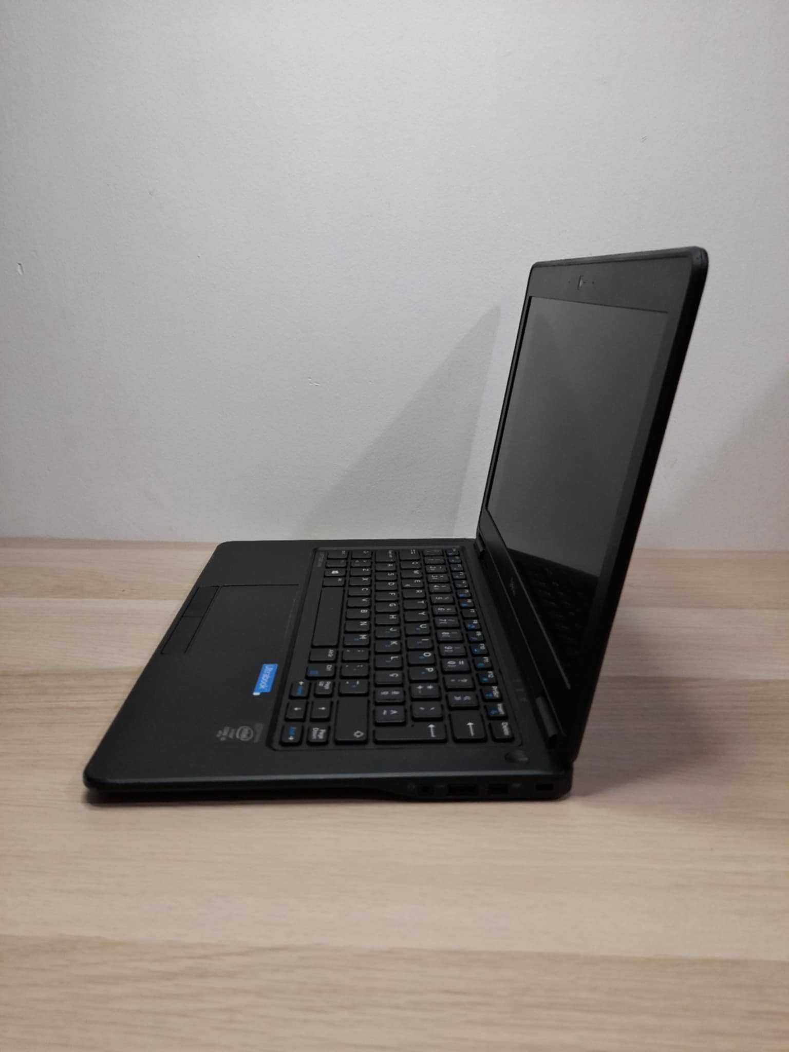 Dell Latitude E7250 - Intel Core i5 / 8Gb / SSD 256GB / Tec Iluminado