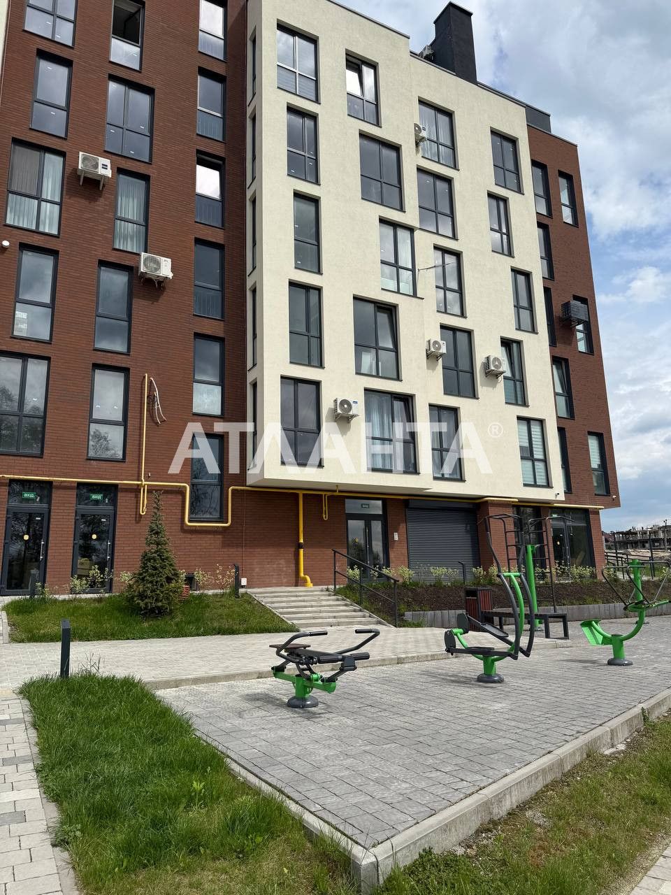 Продаж квартири в новобудові  ЖК Вілла Зубра.