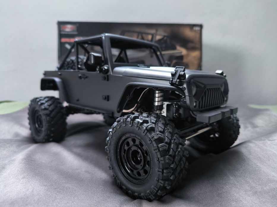 Samochód zdalnie sterowany H12Y model jeep