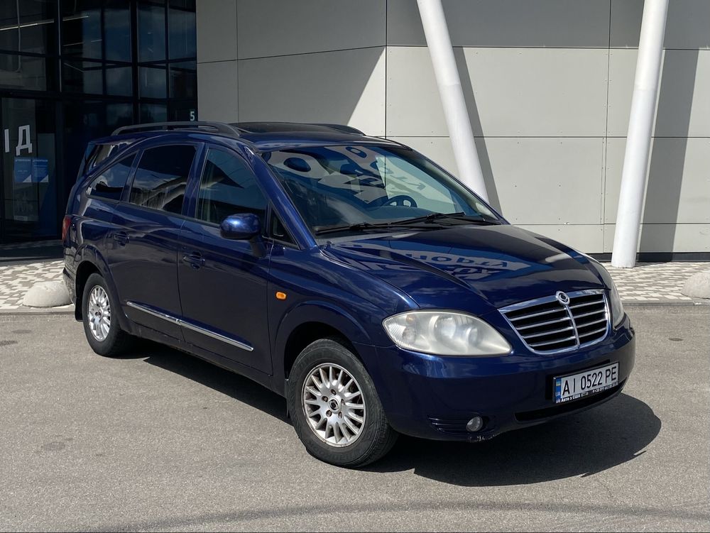 Ssang Yong Rodius