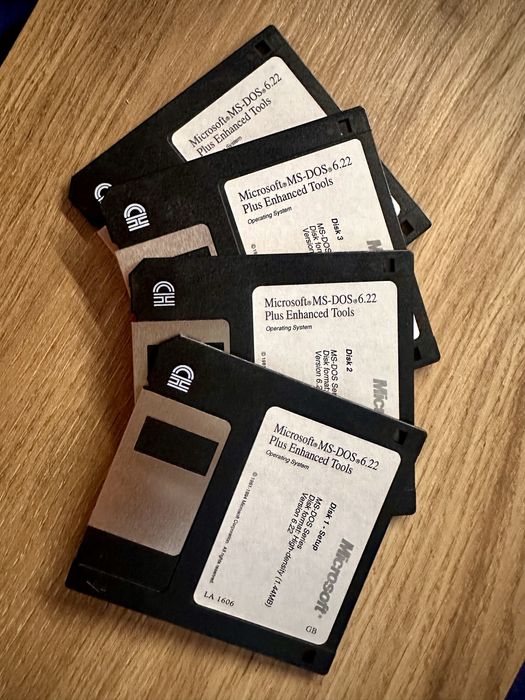 Microsoft MS-DOS 6.22 4 dyskietki i certyfikat
