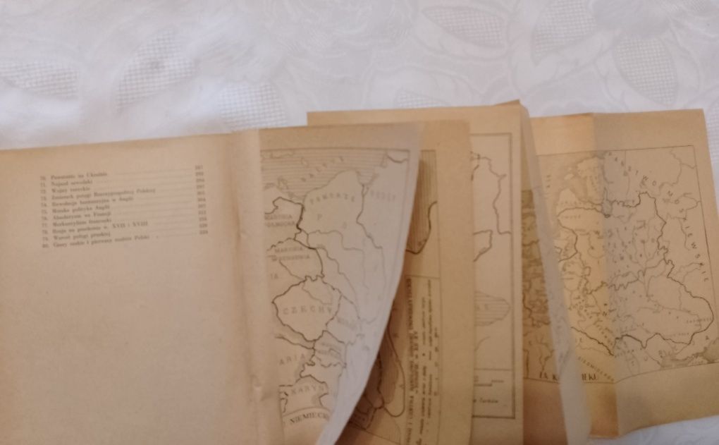 Podręcznik historii dla klasy IX z 1950 r. EPOKA FEUDALIZMU, historia