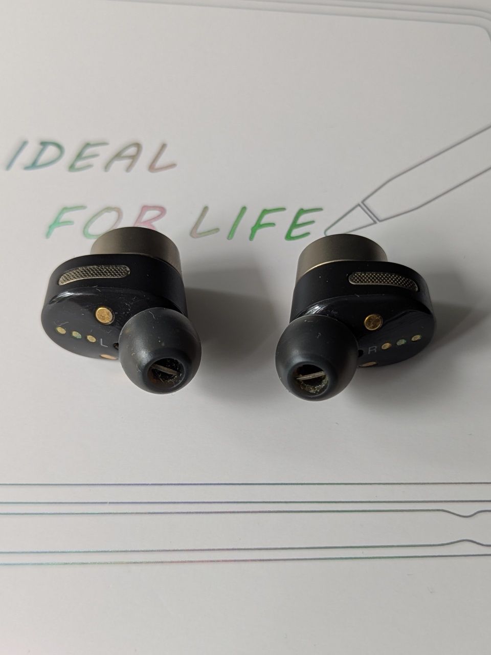Bowers & Wilkins PI 7