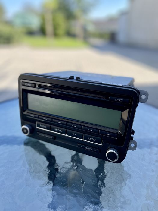 Radio 2 din VW TOURAN.