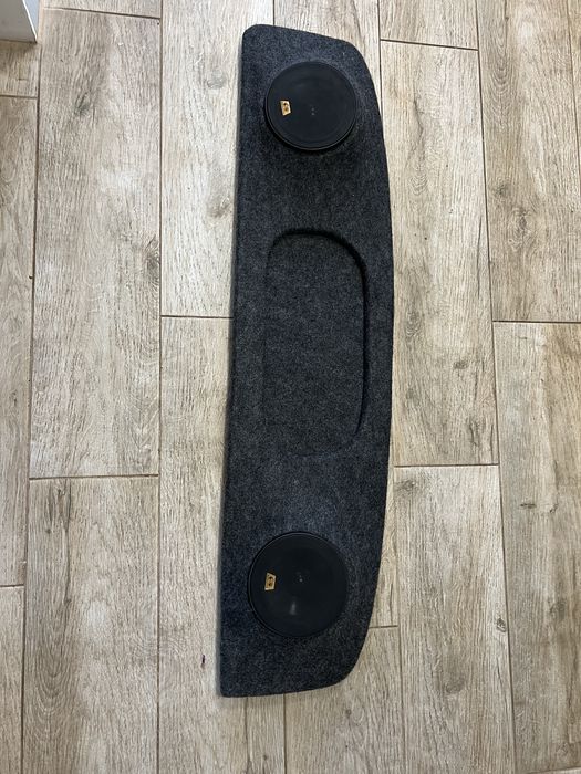 Задня полка ваз 2107 разом з динаміками