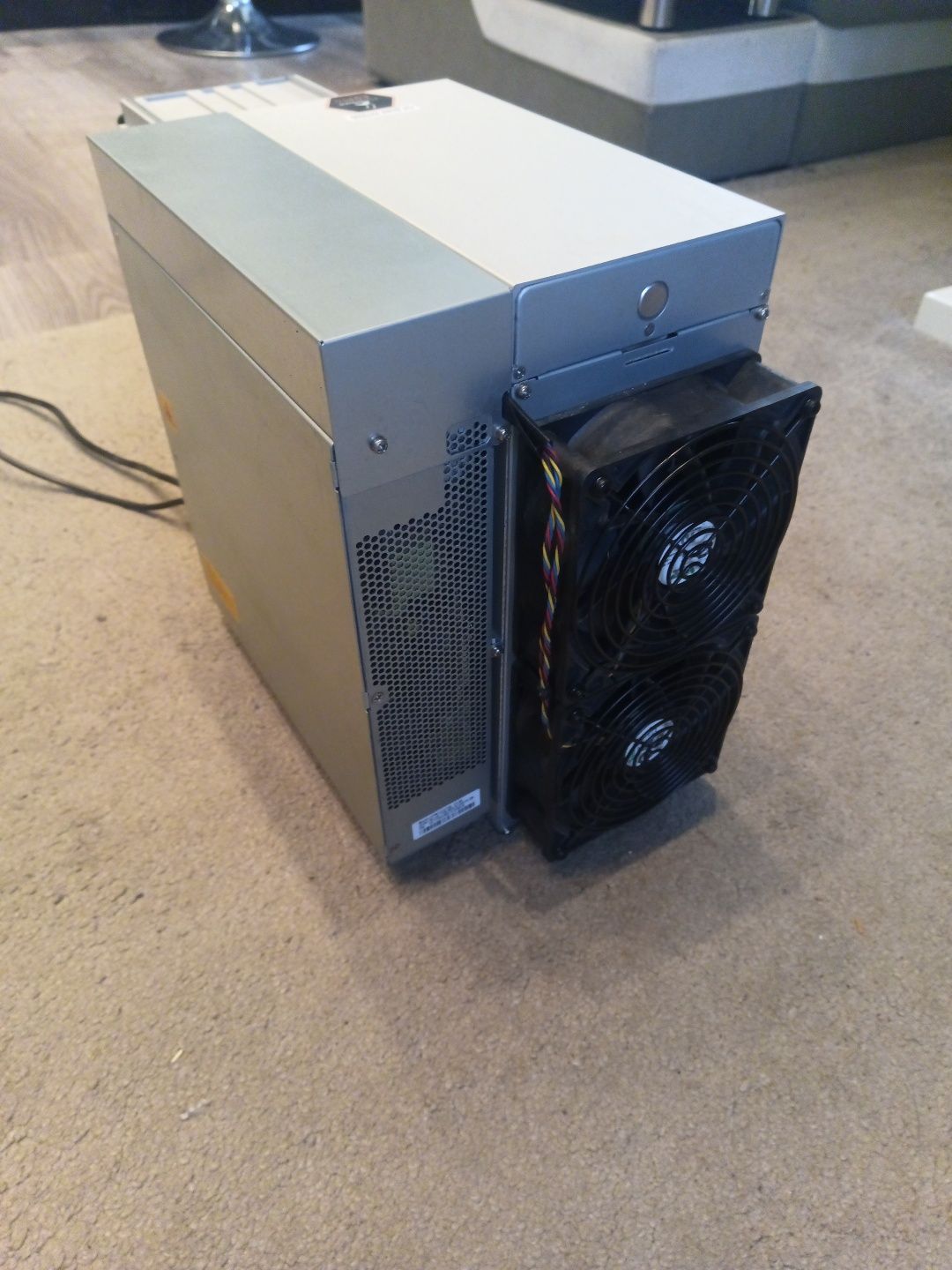 Koparka do kryptowalut,AntMiner E9pro