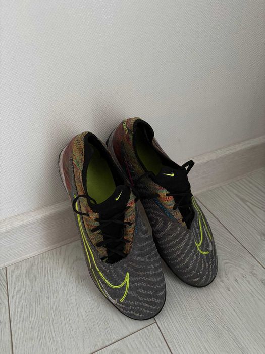 Сороконожки Nike Phantom GX FG (Оригінал)