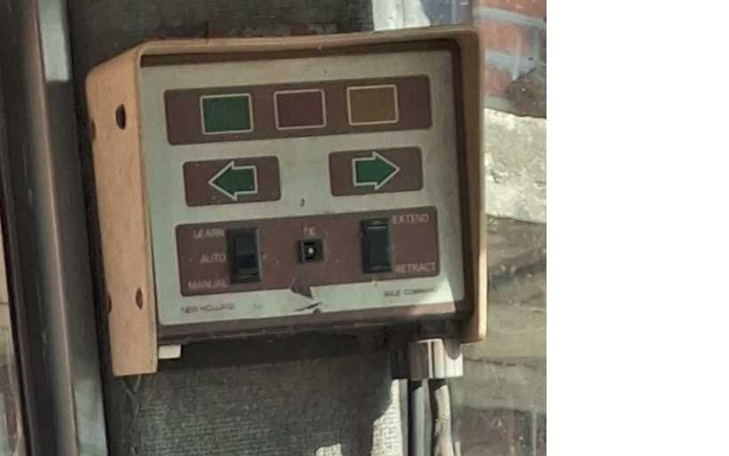 Prasa rolująca New Holland 835 łańcuchowa zmiennokomorowa