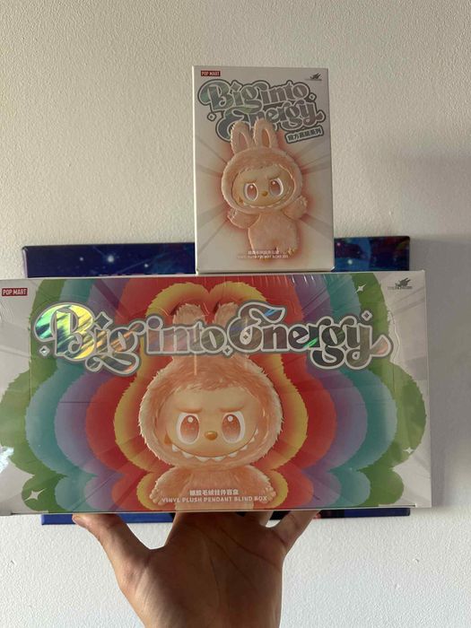 Pop Mart Labubu Big Into Energy blind box