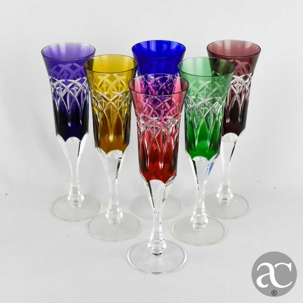Conjunto de 6 flutes em Cristal colorido estilo Saint Lambert