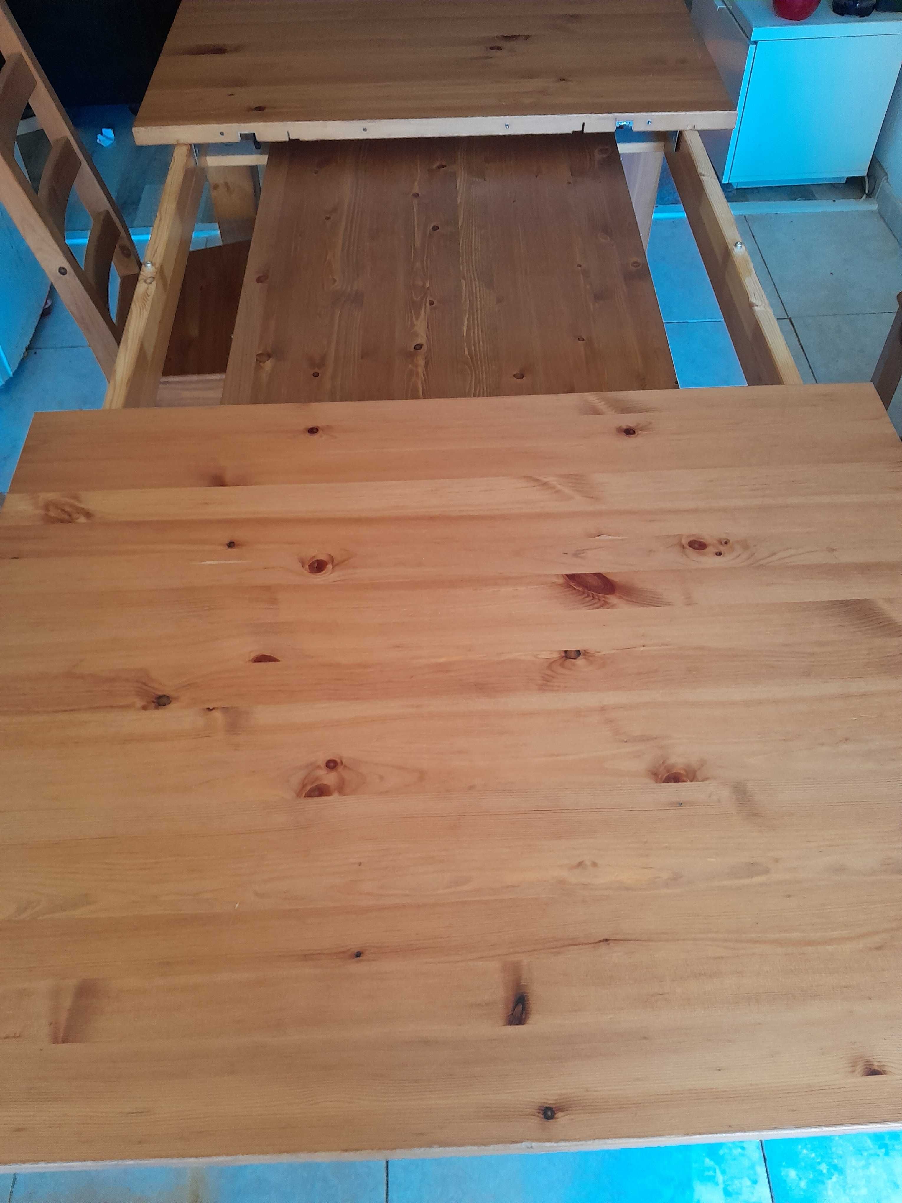 Mesa extensível ikea pinho mel e 4 cadeiras