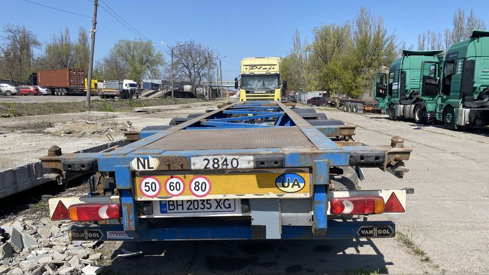Напівпричіп контейнеровоз