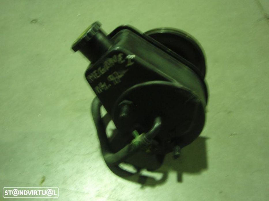 Bomba direcao assistida c copo-Renault Megane I / 19 / Clio(1997)1.4