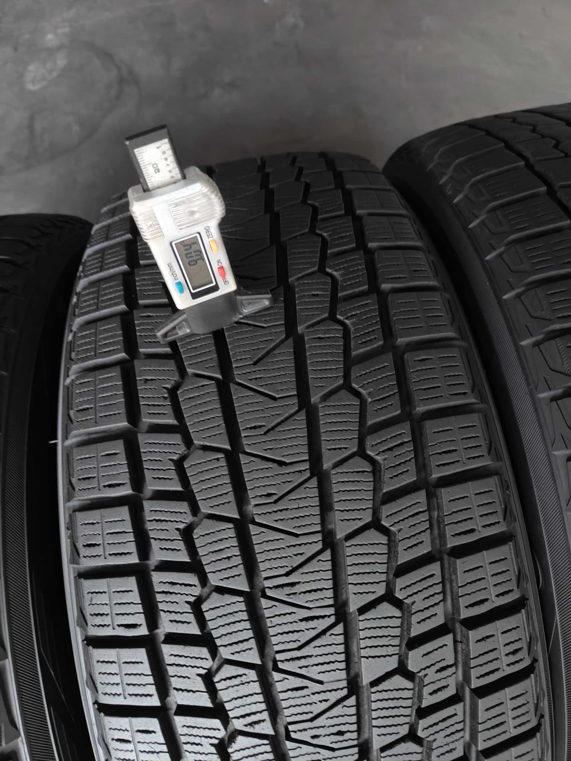 R17 225 50 шини зимові Yokohama Ice Guard IG 53 японські липучки