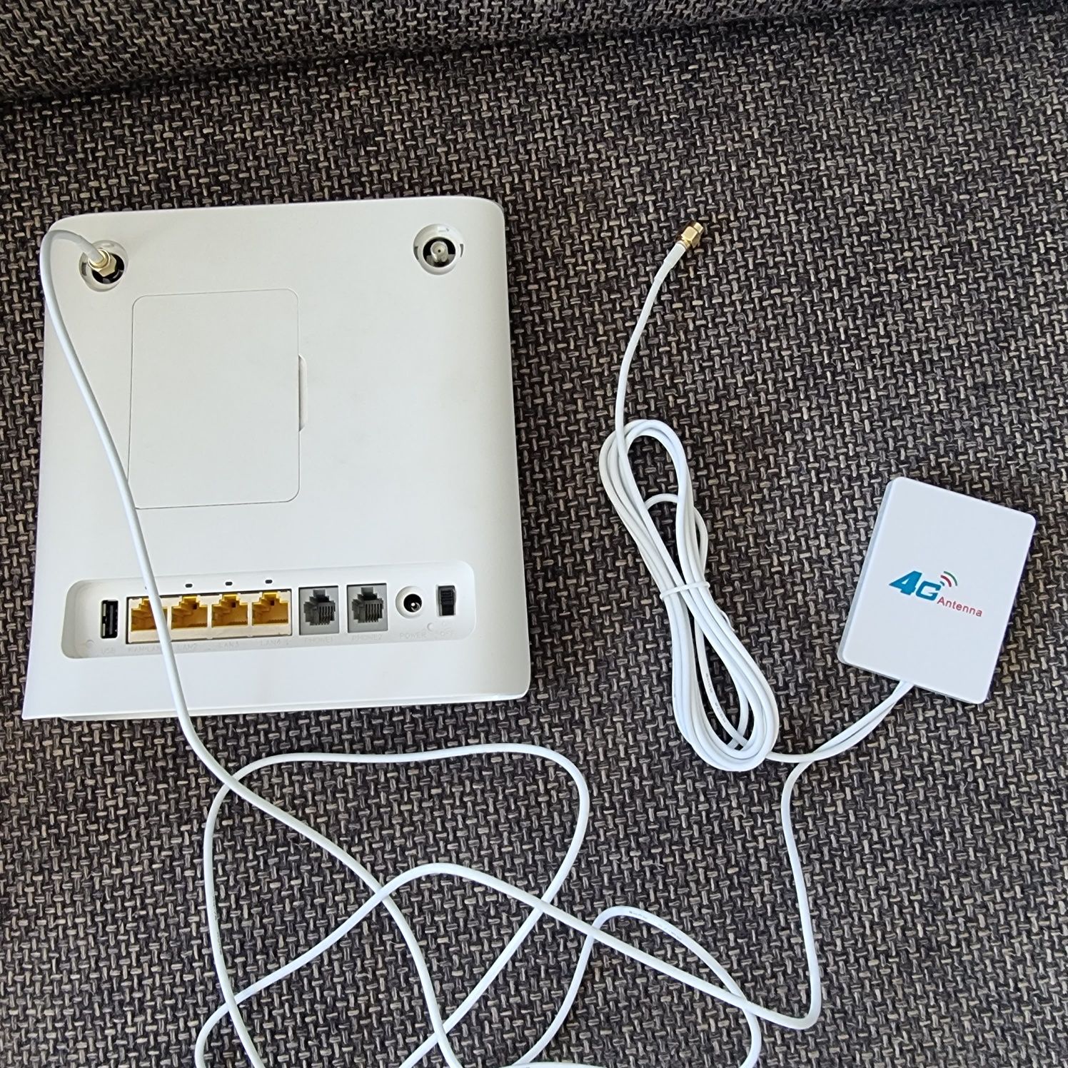 Router ZTE MF286 z antena zewnętrzna LTE cat 6 300 Mbps jak nowy sim