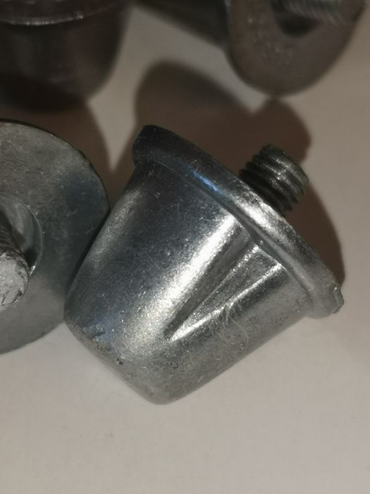 Шипи для бутсів Adidas