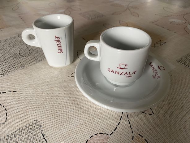 2 chávenas + 1 pires Sanzala Cafés