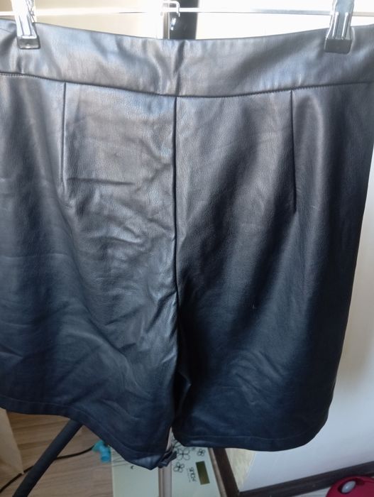 Шорти- бермуди 48-50 розмір.
