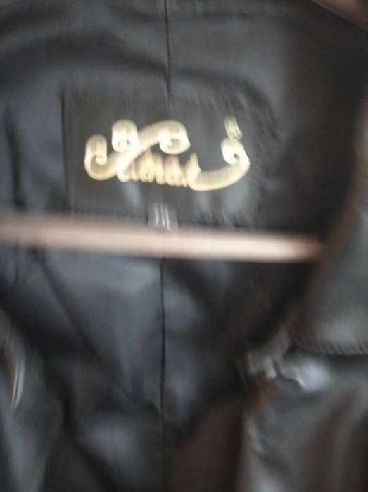 Женский кожаный пиджак