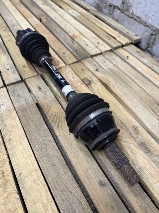 Привод полуось передняя левая VW Jetta 11-18 АКПП 1K0407271BP Джетта 6