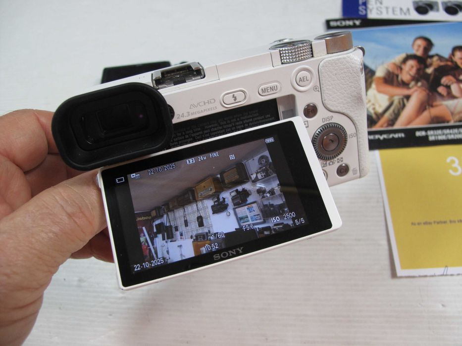Sony a6000 - RESERVADA - com ou sem lentes, bom estado geral