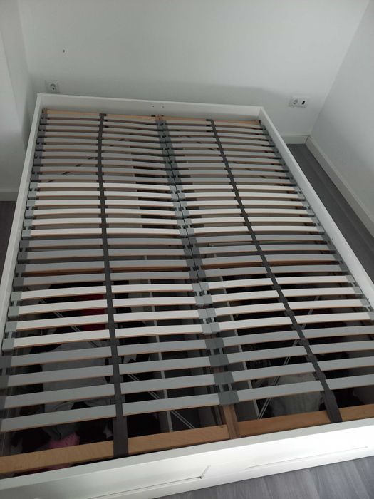 Estrado casal ikea
