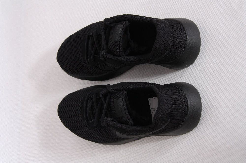 Buty Nike tanjun rozmiary 38-40 czarne nowe!!