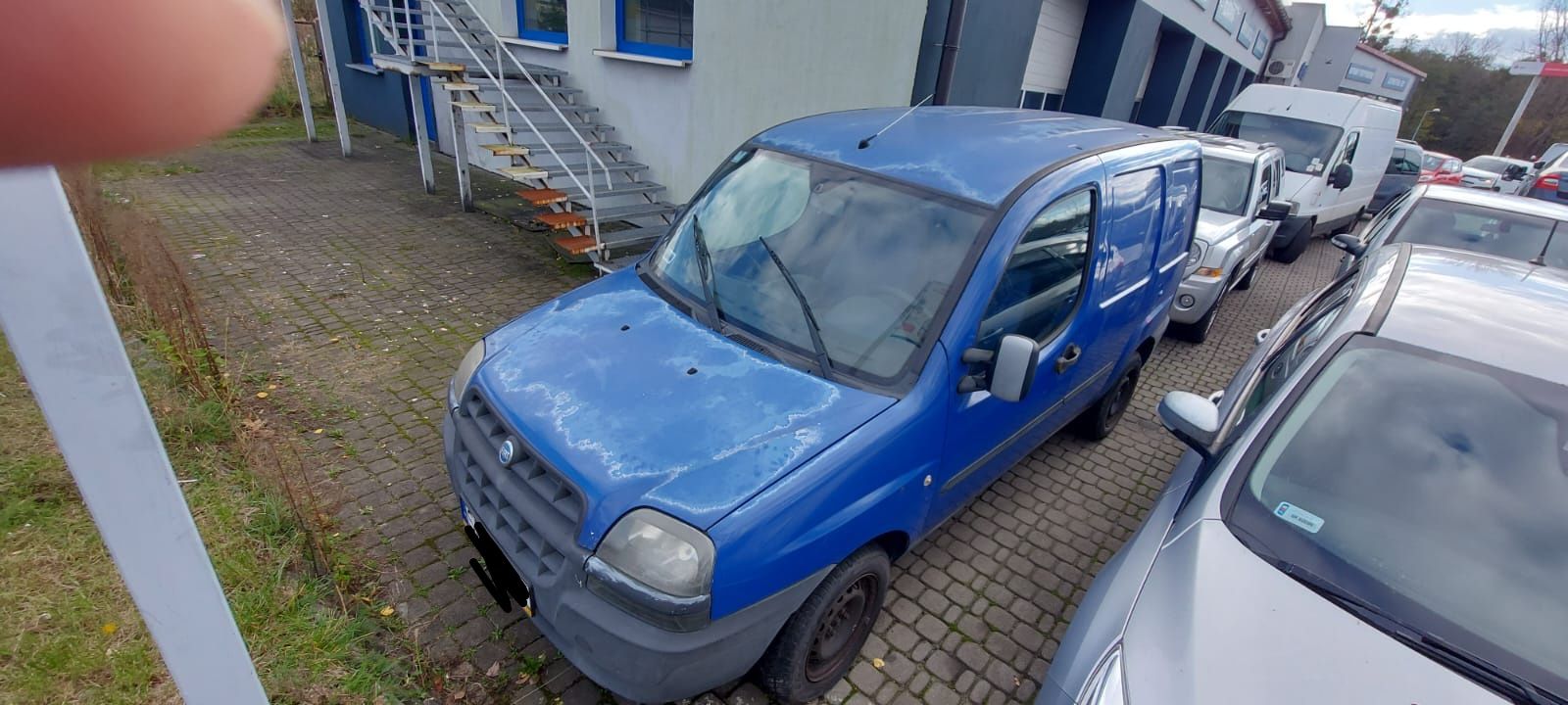 Fiat Doblo - samochód dostawczy,  uszkodzony