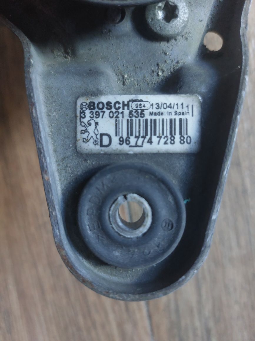 Mechanizm wycieraczek prawy przód peugeot 508 967.747.2880