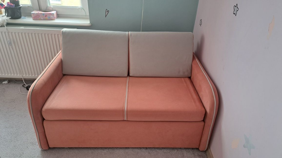 Używaną rozkładana sofa