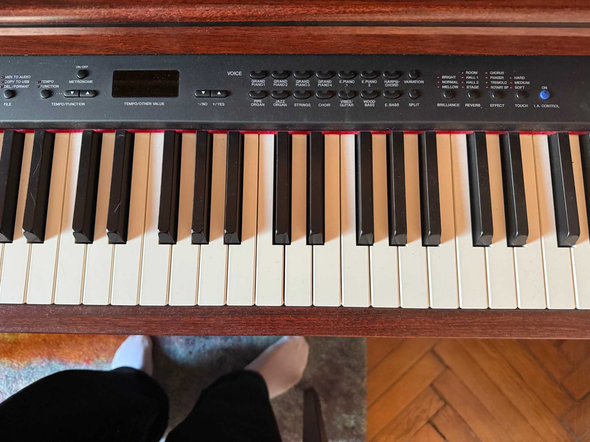 Продам цифрове піано YAMAHA Clavinova CLP-440M