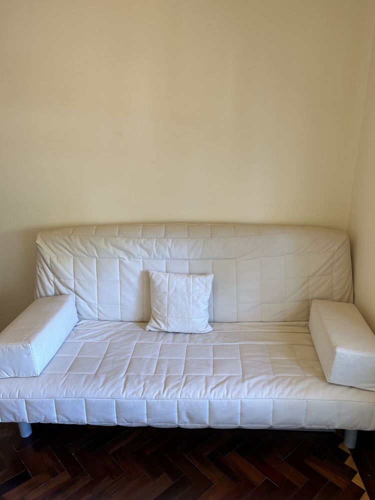 VENDO SOFÁ CAMA . Seminovo de casql