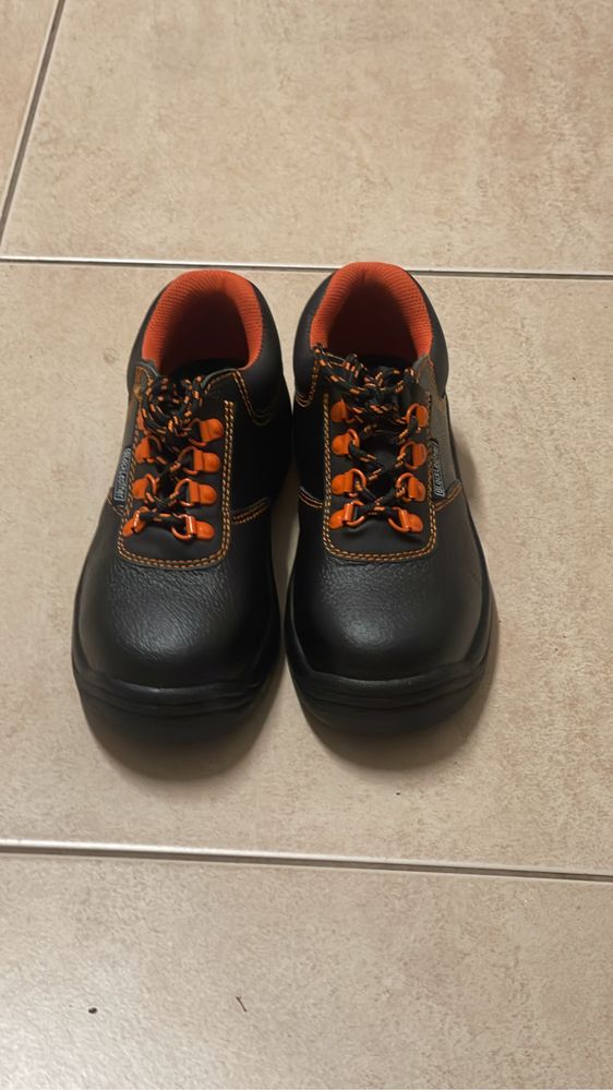 Botas de trabalho com protecção