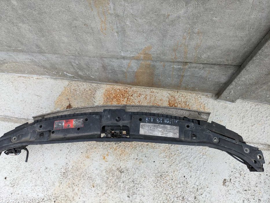 Audi A3 8L 1.8 B Pas Przedni Belka Wzmocnienie