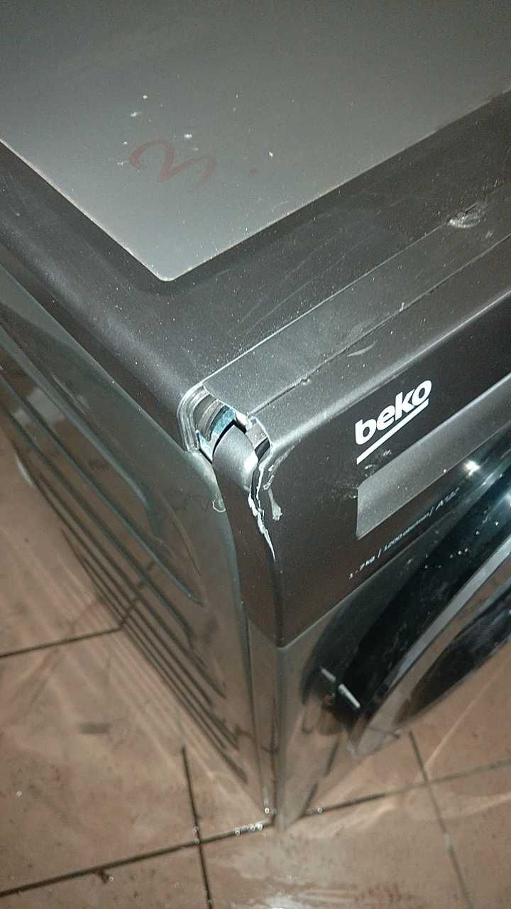 Pralka BEKO MWTV 7632 uszkodzona obudowa