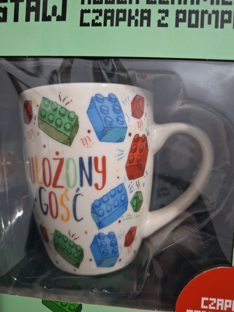 Kubek ceramiczny i czapka: Ułożony gość (zestaw)nowy