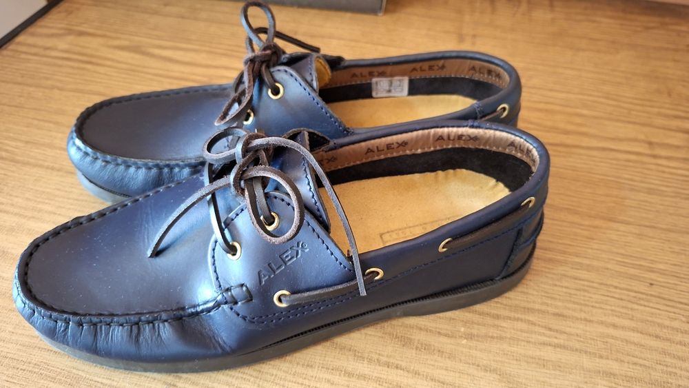 Sapatos de cerimonia em pele