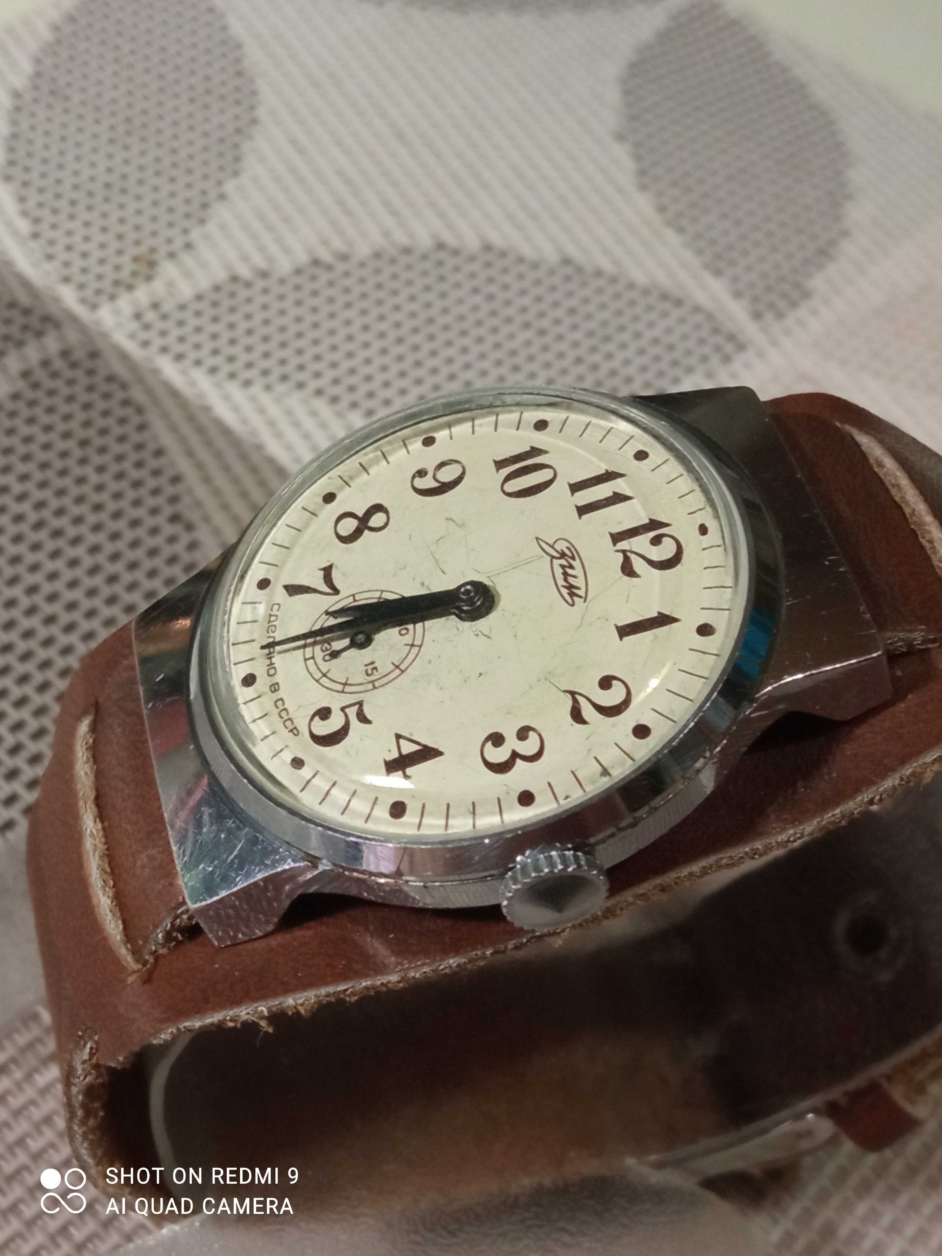 Часы ЗИМ механические СССР