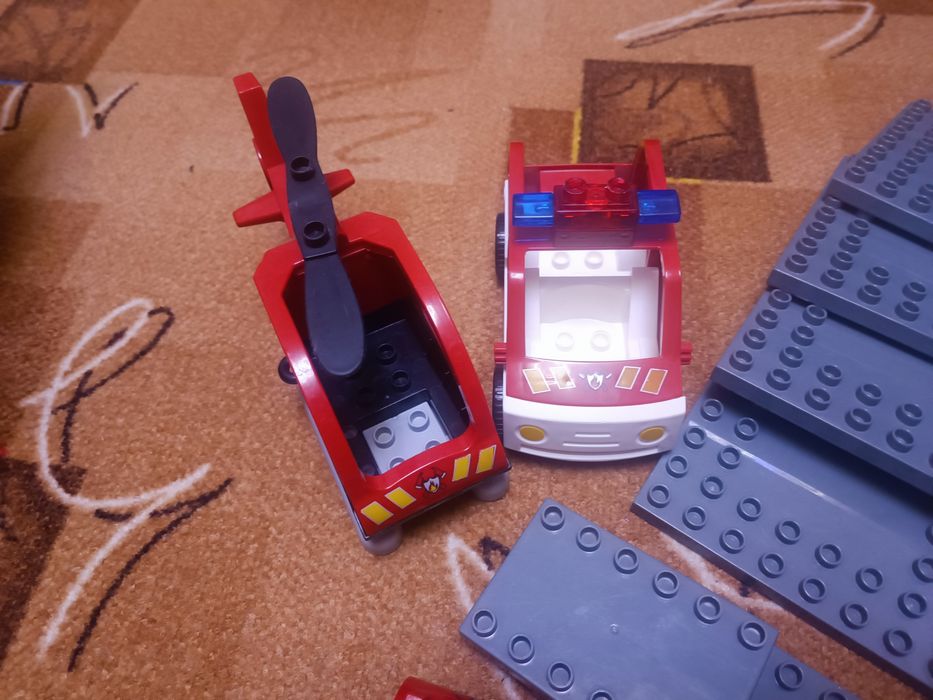 Конструктор JDLT (аналог Lego Duplo) "Полицейский и пожарний участок"