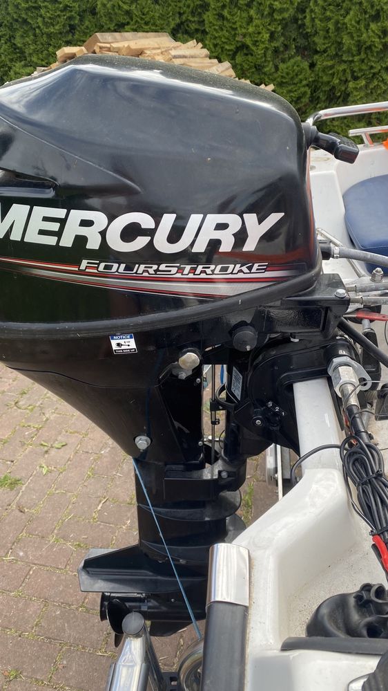 Silnik spalinowy zaburtowy Mercury