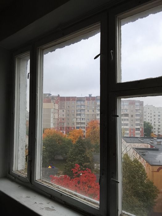 Продам вікна з коробкою.