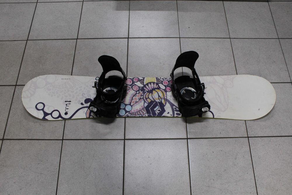 Deska Snowboard FTWO GIPSY 132 cm + Wiązania ROSSIGNOL